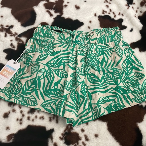 Paper bag shorts - Picture 2 of 2